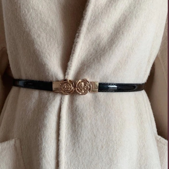 Boutique Accessories - NEW| Women’s Black Vintage Rose Buckle Matte Skinny Belt